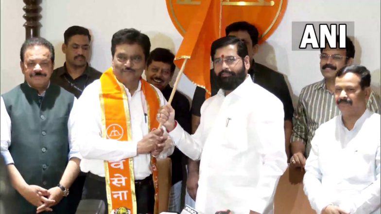 Uddhav Vs Shinde: उद्धव ठाकरे को एक और झटका, शिंदे गुट में शामिल हुए पूर्व स्वास्थ्य मंत्री दीपक सावंत