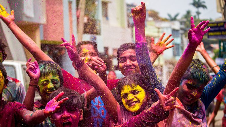 Holi 2023: इस बार हर कोई पूछ रहा-'होली कब है?' यहां मिलेगा सही जवाब