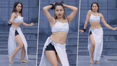 Desi Girl Belly Dance: देसी लड़की ने 'माणिके' गाने पर किया सेक्सी बेली डांस, देखें वीडियो