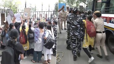 दिल्ली विश्वविद्यालय के IP कॉलेज में फेस्ट के दौरान कॉलेज की चारदीवारी पर चढ़े युवक, छात्राओं ने छेड़छाड़ के आरोप में किया प्रदर्शन