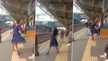 Girl Dancing At Railway Station: अचानक रेलवे स्टेशन नाचने लगी लड़की, डांस का वीडियो हाउ वायरल