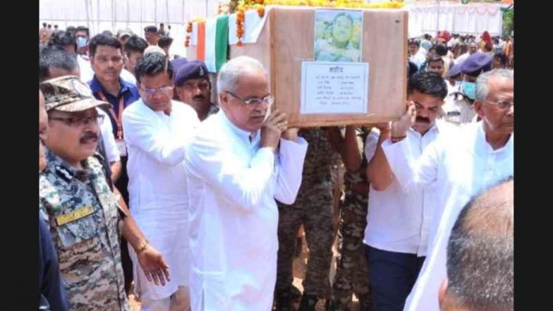 Chhattisgarh Naxal Attack: घटना के बाद प्रत्यक्षदर्शी वाहन चालक विचलित, यकीन नहीं हो रहा कि वह जीवित है