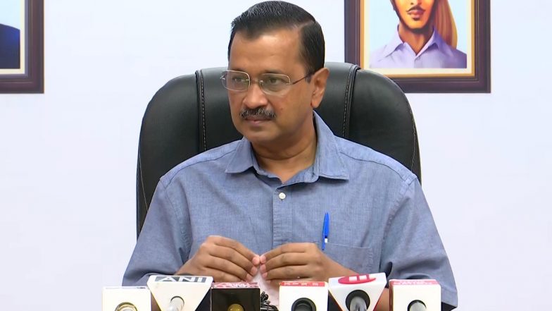 PM Modi's Degree: दिल्ली के सीएम केजरीवाल ने पीएम मोदी की डिग्री पर फिर उठाए सवाल, कहा- 'असली है तो दिखाई क्यों नहीं जा रही'?