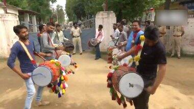 Punjab: नवजोत सिंह सिद्धू को आज किया जाएगा रिहा, पटियाला जेल के बाहर स्वागत में समर्थक बजा रहे हैं ढोल (Watch Video)