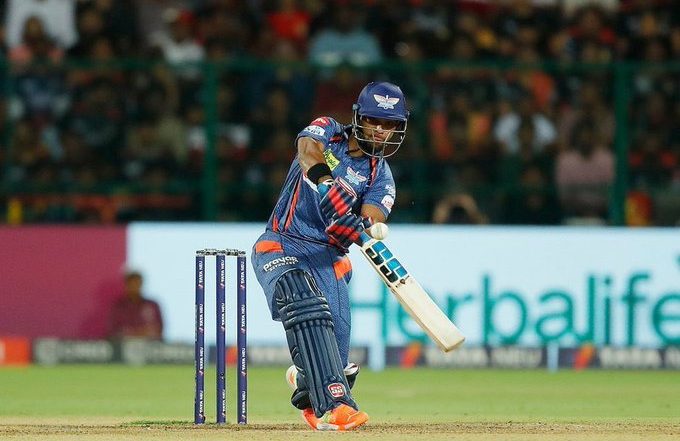 Nicholas Pooran Half Century: निकोलस पूरन ने LSG की पारी को संभाला, लगाई इस सीजन का सबसे तेज अर्धशतक