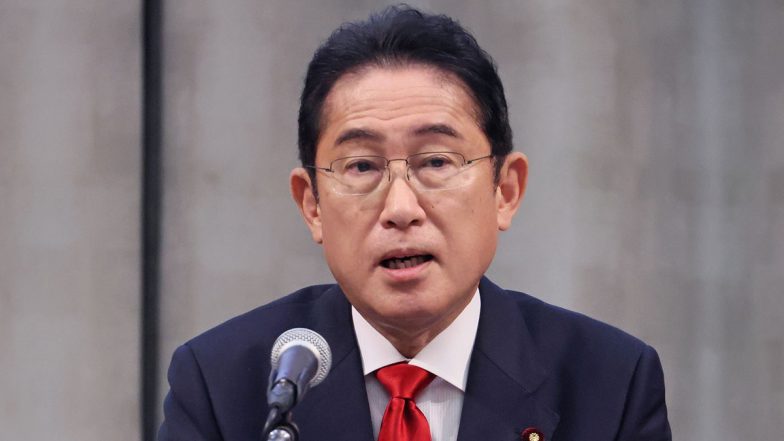 Blast in Japan: जापान के प्रधानमंत्री Fumio Kishida की सभा के दौरान ब्लास्ट, मची अफरा-तफरी, पीएम सुरक्षित (Watch Video)