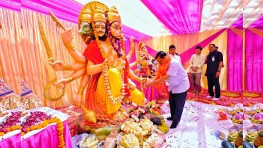 Hanuman Jayanti 2023: सीएम केजरीवाल ने हनुमान जयंती के मौके पर बजरंगबली के मंदिर में की पूजा-अर्चना