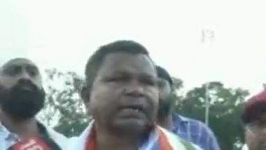 Kawasi Lakhma on Liquor Ban? 'मेरे जिंदा रहते बस्तर में नहीं होगी शराबबंदी', छत्तीसगढ़ के आबकारी मंत्री कवासी लखमा का विवादित बयान (Watch Video)