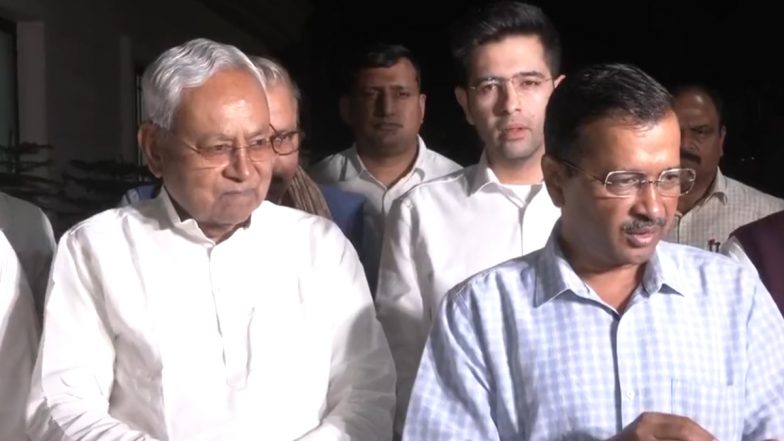 नीतीश कुमार से मुलाकात के बाद अरविंद केजरीवाल ने भरी हुंकार, कहा- इस सरकार को मिल कर बदलना जरूरी