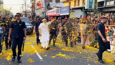 PM Modi Receives Warm Welcome: केरल में पीएम मोदी का जोरदार स्वागत, रोड शो में हुई फूलों की बारिश, देखें VIDEO