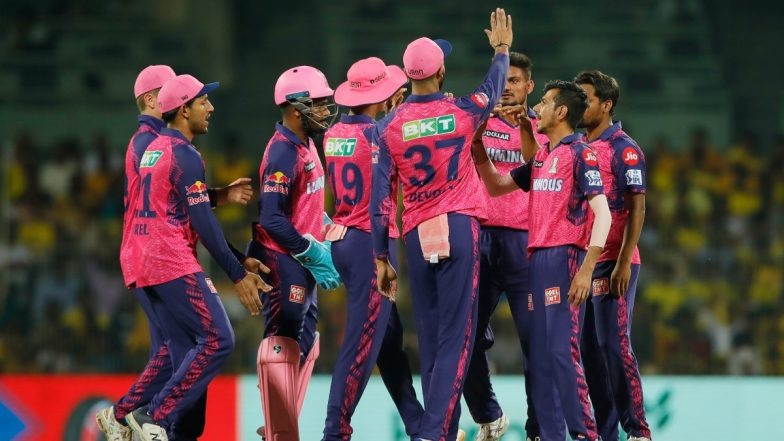 RCB vs RR, IPL 2023 Match 32 Live Score Update: रॉयल चैलेंजर्स बैंगलोर की टीम को लगा पहला बड़ा झटका, सलामी बल्लेबाज विराट कोहली लौटे पवेलियन