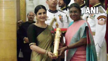 Padma Shri Awards 2023: एक्ट्रेस रवीना टंडन पद्मश्री से सम्मानित, राष्ट्रपति द्रौपदी मुर्मू ने दिया पुरस्कार