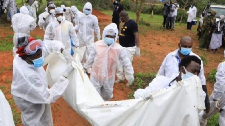 Kenya Cult Deaths: पादरी की जमीन से एक के बाद एक निकलीं 39 लाशें, अभी कई कब्रें खोदना बाकी