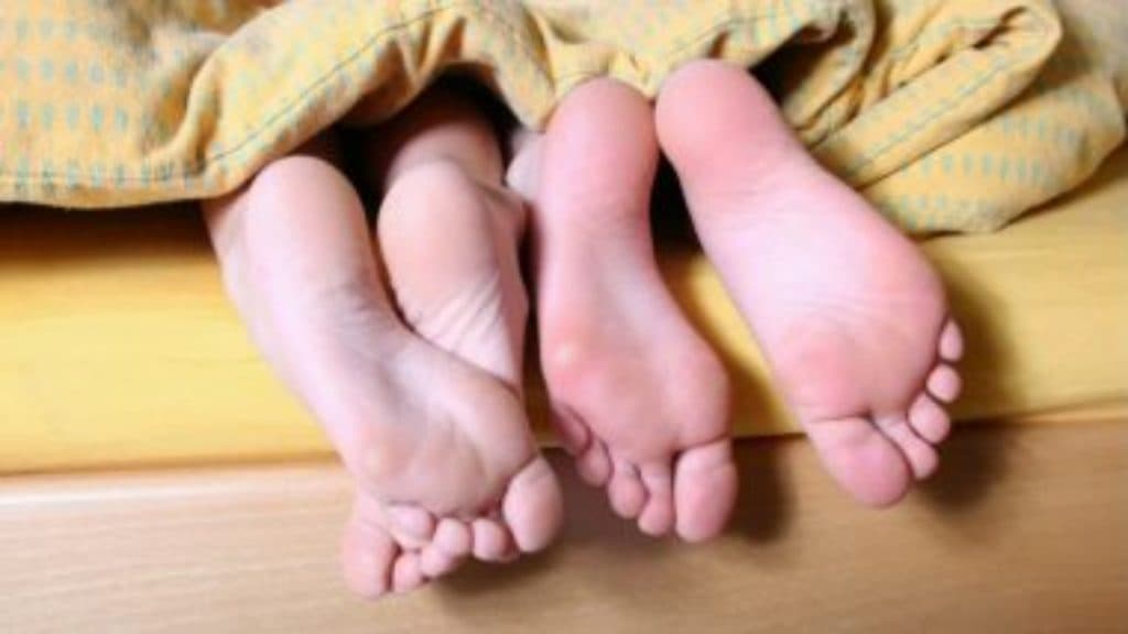 Sex Tips: आवश्यक तेल हैं जो आपकी सेक्स ड्राइव को बेहतर बनाते हैं