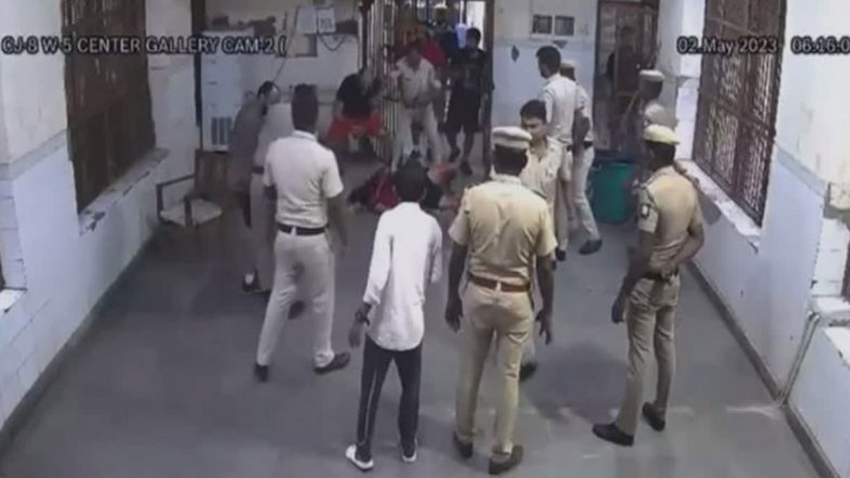 Tillu Tajpuria Murder Case: गैंगस्टर टिल्लू ताजपुरिया की हत्या मामले में तिहाड़ जेल के सात पुलिसकर्मी निलंबित