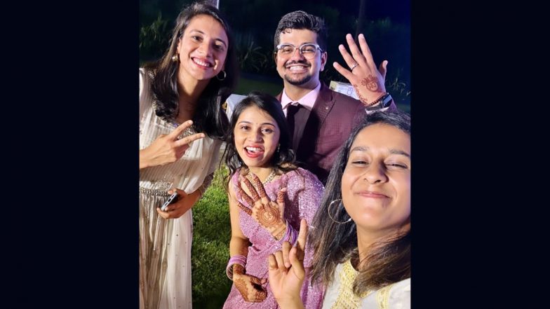 Devika Vaidya Gets Engaged: इस भारतीय महिला क्रिकेटर ने की सगाई, खूबसूरत ड्रेस में नजर आ रही हैं स्मृति मंधाना और जेमिमा; देखें फोटो