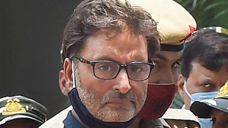 Yasin Malik Case: यासीन मलिक मामले में तिहाड़ जेल प्रशासन की बड़ी कार्रवाई, एक उपाधीक्षक-दो सहायक अधीक्षक समेत 4 अधिकारी सस्पेंड