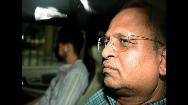 पूर्व मंत्री के अनुरोध पर दो कैदियों को सत्येंद्र जैन की कोठरी में स्थानांतरित किए जाने पर तिहाड़ जेल के एसपी को नोटिस