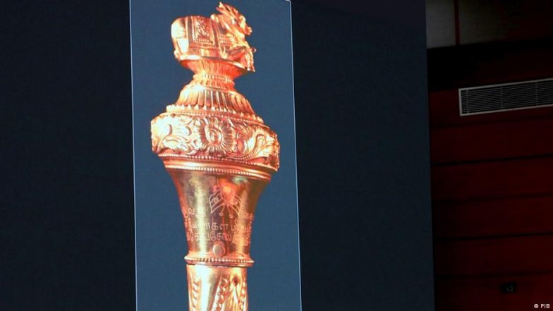 नई संसद में 'सेंगोल' रखे जाने पर विवाद