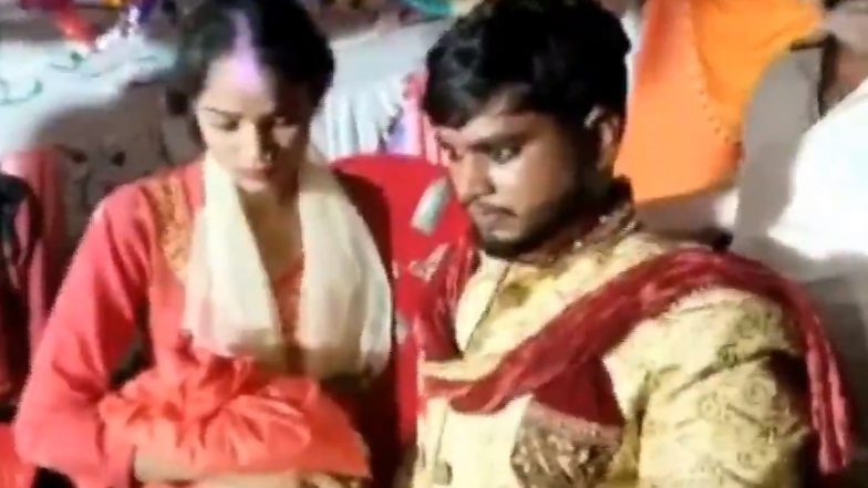 Bihar: बड़ी के लिए मंडप में आई बारात, लेकिन जयमाला में हुआ कुछ ऐसा कि छोटी बहन बन गई दुल्हन (Watch Video)