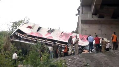 Jammu-Kashmir Bus Accident: जम्मू-कश्मीर में भीषण सड़क हादसा, अमृतसर से कटरा जा रही बस खाई में गिरी, 10 लोगों की मौत, 55 जख्मी- Video