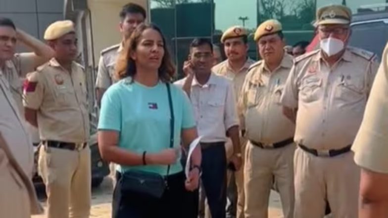 Wrestler Protest: दिल्ली पुलिस ने गीता फोगाट को हिरासत में लिया, जंतर-मंतर पर धरना दे रहे पहलवान