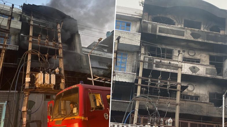 Delhi Fire: नरेला इंडस्ट्रियल एरिया में जूते बनाने वाली फैक्ट्री में लगी भीषण आग
