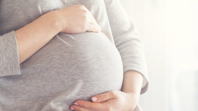 Spina Bifida Surgery: यूएई में भारतवंशी डॉक्टर ने गर्भाशय में स्पाइना बिफिडा की सफल की सर्जरी