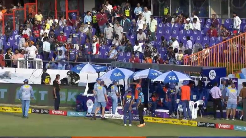 Crowd Chants 'Kohli, Kohli' Directed at Gautam Gambhir: SRH के खिलाफ मैच में गौतम गंभीर को देखकर दर्शको ने लगाया 'कोहली, कोहली' के नारे, मैच रोक कर सुलझाया गया मामला, देखें वीडियो