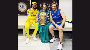 Ravindra Jadeja Emotional Tweet: चेन्नई सुपर किंग्स की जीत पर रवींद्र जडेजा का ट्वीट, माही के साथ पत्नी रिवाबा सोलंकी की फोटो शेयर कर लिखी- ये दिल छू लेने वाली बात