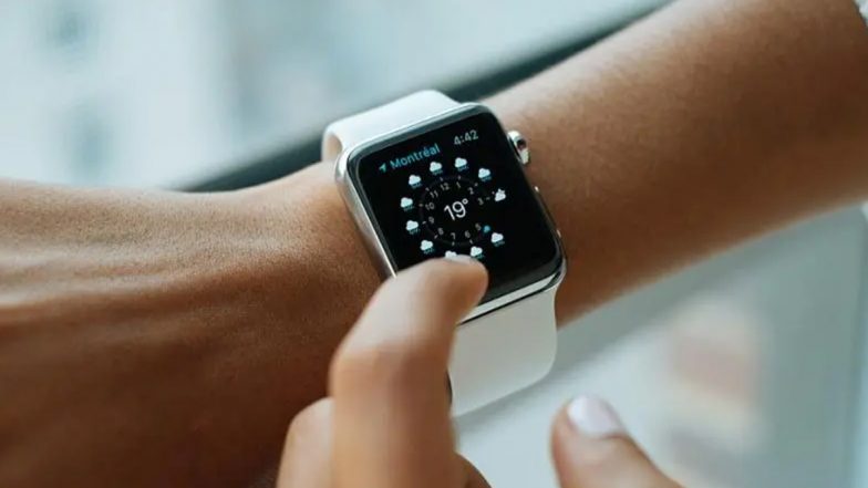 Apple Watch Saves A Woman's Life: हार्ट प्रॉब्लम से बेहोश होकर गिर पड़ी थी महिला, एप्पल स्मार्टवॉच ने समय रहते ऐसे बचाई जान