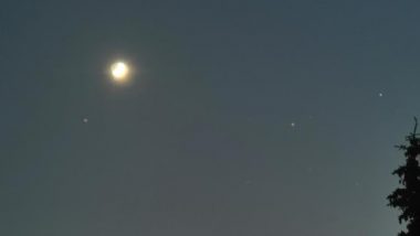 Moon, Mars and Venus Conjunction: आसमान में दिखी चंद्रमा, मंगल और शुक्र की युति, देखें इस खगोलीय घटना की अद्भुत तस्वीरें