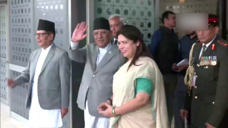 Nepal PM In India: भारत पहुंचे नेपाल के पीएम पुष्प कमल दहल 'प्रचंड', दिल्ली एयरपोर्ट पर केंद्रीय मंत्री ने किया स्वागत