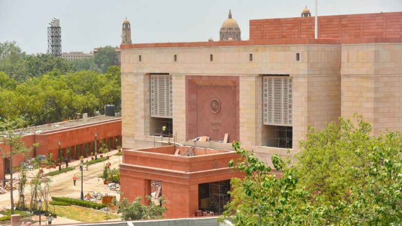 New Parliament Inauguration Schedule: नए संसद भवन के उद्घाटन का पूरा शेड्यूल आया सामने, हवन-पूजा कराएंगे विद्वान पंडित, खड़गे के संबोधन पर सस्पेंस
