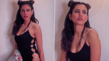 Sonnalli Seygall ने रिवीलिंग ब्लैक मोनोकिनी पहन यूजर्स के उड़ाए होश, एक्ट्रेस की हॉटनेस ने बढ़ाया तापमान (View Pics)