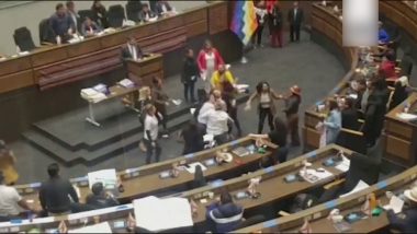 Parliament Fight Video: इस देश की संसद में चले लात-घूंसे, महिला सांसदों ने खींचे एक-दूसरे के बाल