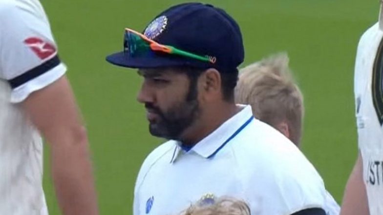ICC WTC Final 2023, IND vs AUS Live Score Update: फाइनल मुकाबले में दोनों टीमें काली पट्टी बांधकर मैदान पर उतरे, बालासोर हादसे रेल हादसे में मृतकों को दी श्रद्धांजलि