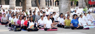 Chandigarh-Haryana Celebrates International Yoga Day 2023: चंडीगढ़, हरियाणा में हजारों लोगों ने किया योग