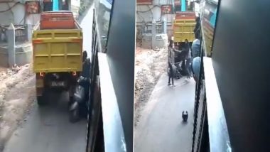 Accident CCTV Video: केरल में संकरी सड़क पर बस को ओवरटेक करने की कोशिश कर रहे थे दोपहिया सवार छात्र, डंपर ने मारी टक्कर; जान जाते-जाते बची