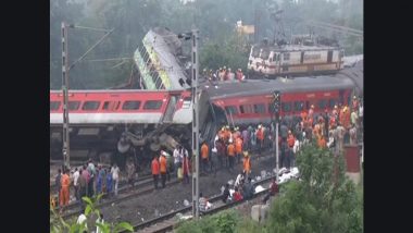 Odisha Train Accident: ओडिशा के बालासोर में 3 ट्रेनों की टक्कर में मरने वालों की संख्या बढ़कर 233 के पार पहुंची, रेस्क्यू ऑपरेशन जारी (See Pics and Video)
