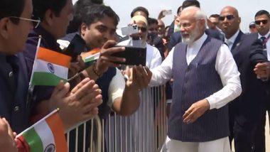 PM Modi Warm Welcome In US: पीएम नरेंद्र मोदी पहुंचे अमेरिका के न्यूयॉर्क, एयरपोर्ट पर हुआ भव्य स्वागत (Watch Video)