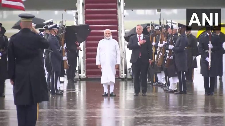 PM Modi in Washington DC: वॉशिंगटन डीसी पहुंचे पीएम मोदी, एयरपोर्ट पर मिला गार्ड ऑफ ऑनर, देखें VIDEO