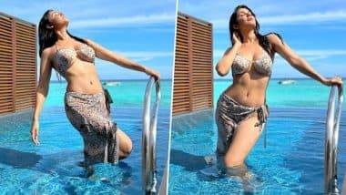 Amy Aela ने सिजलिंग बिकनी पहन मालदीव के स्विमिंग पूल में गिराई बिजली, एक्ट्रेस की हॉटनेस ने बढ़ाया पारा (View Pics)