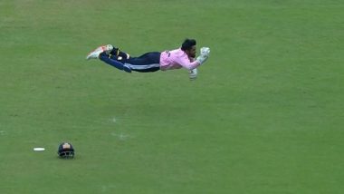 Prabhsimran Singh Stunning Catch: देवधर ट्रॉफी के मैच में विकेटकीपर प्रभसिमरन सिंह ने सुपर हीरो की तरह उड़ते हुए लपका शानदार कैच, देखें Photo
