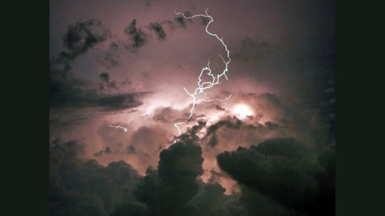 Bihar Thunderstorm: बिहार में वज्रपात से 17 लोगों की मौत, CM नीतीश कुमार ने जताया शोक
