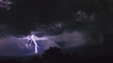 Lightning Strike in MP: छतरपुर में बिजली गिरने से दो की मौत, चार घायल