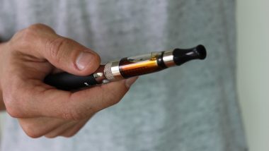 E-Cigarette Ban In University: कॉलेज परिसर में ई-सिगरेट पर लगा प्रतिबंध, सावित्रीबाई फुले पुणे यूनिवर्सिटी ने जारी किया निर्देश