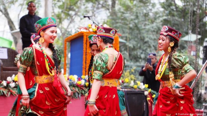 दिल्ली हाई कोर्ट: पत्नी सहायक नहीं, उसकी अलग पहचान