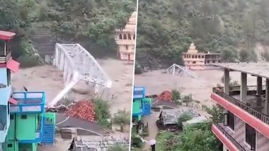 Himachal Pradesh: मंडी जिले में ब्यास नदी के तेज बहाव के कारण औट-बंजार को जोड़ने वाला पुल बहा, देखें वीडियो