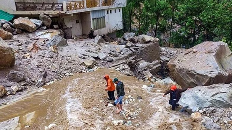 Video: पहाड़ों पर कुदरत का कहर! हिमाचल और उत्तराखंड में बादल फटा; कश्मीर में लैंडस्लाइड से 8 की मौत
